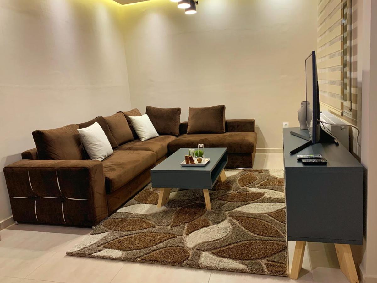 Petite Luxury Urban House Appartement Tríkala Buitenkant foto