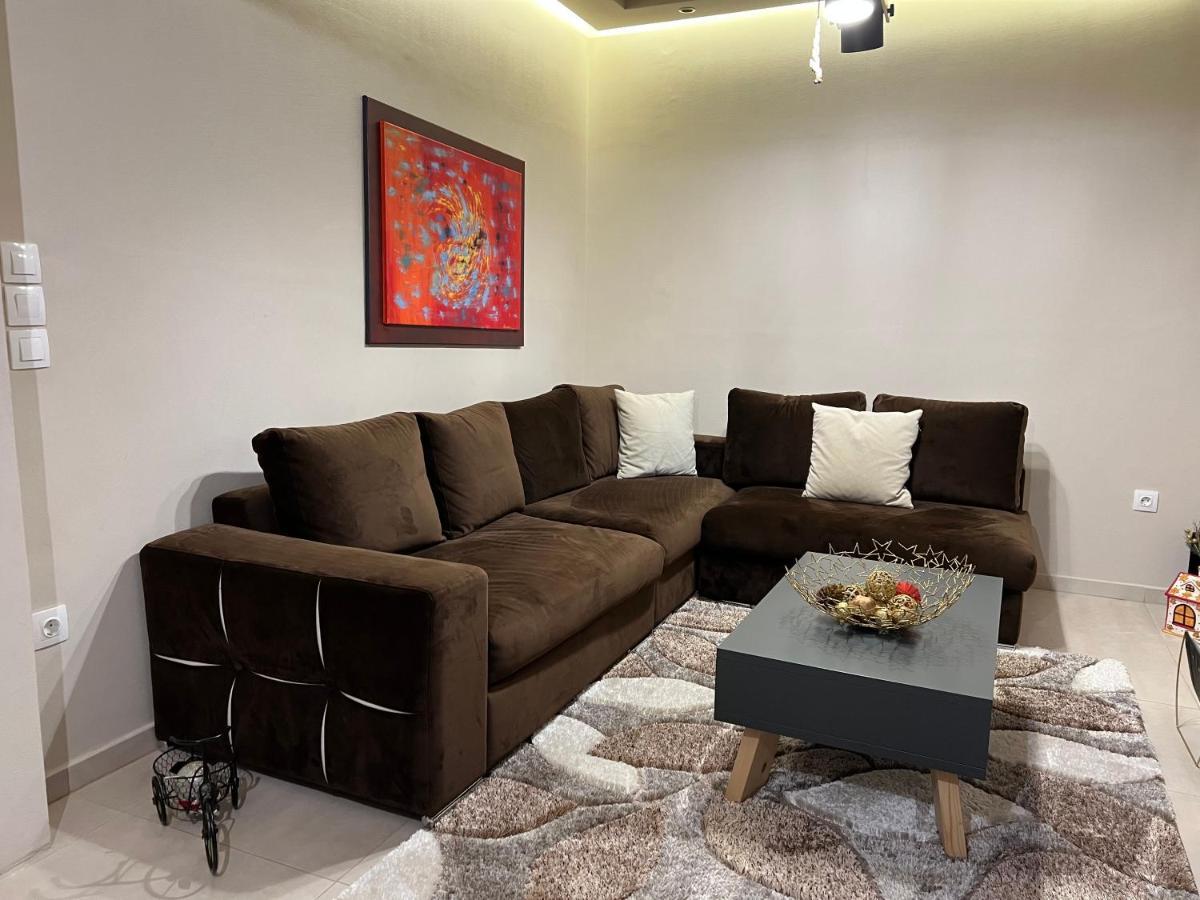 Petite Luxury Urban House Appartement Tríkala Buitenkant foto